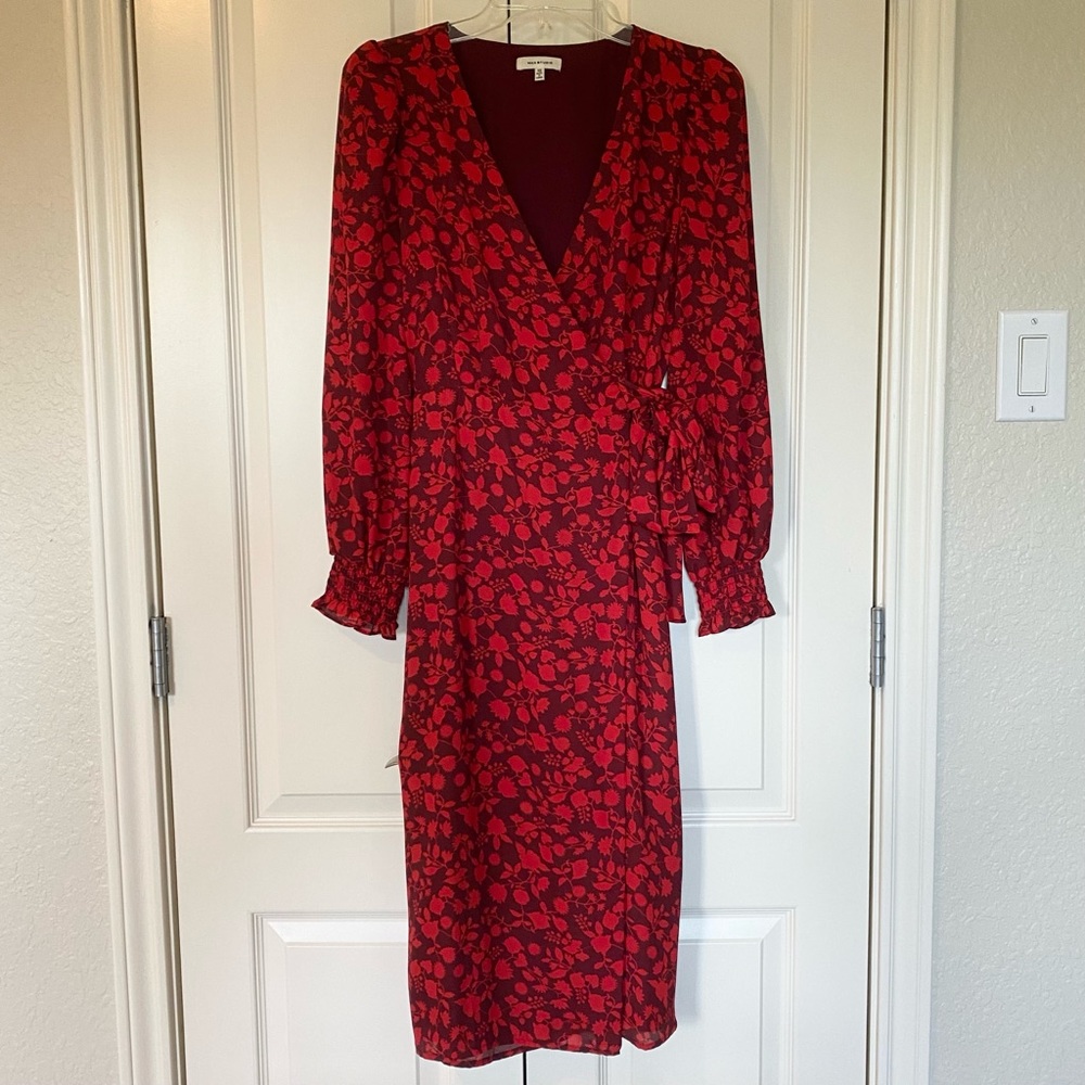 LIKE NEW Max Studio Wrap Dress